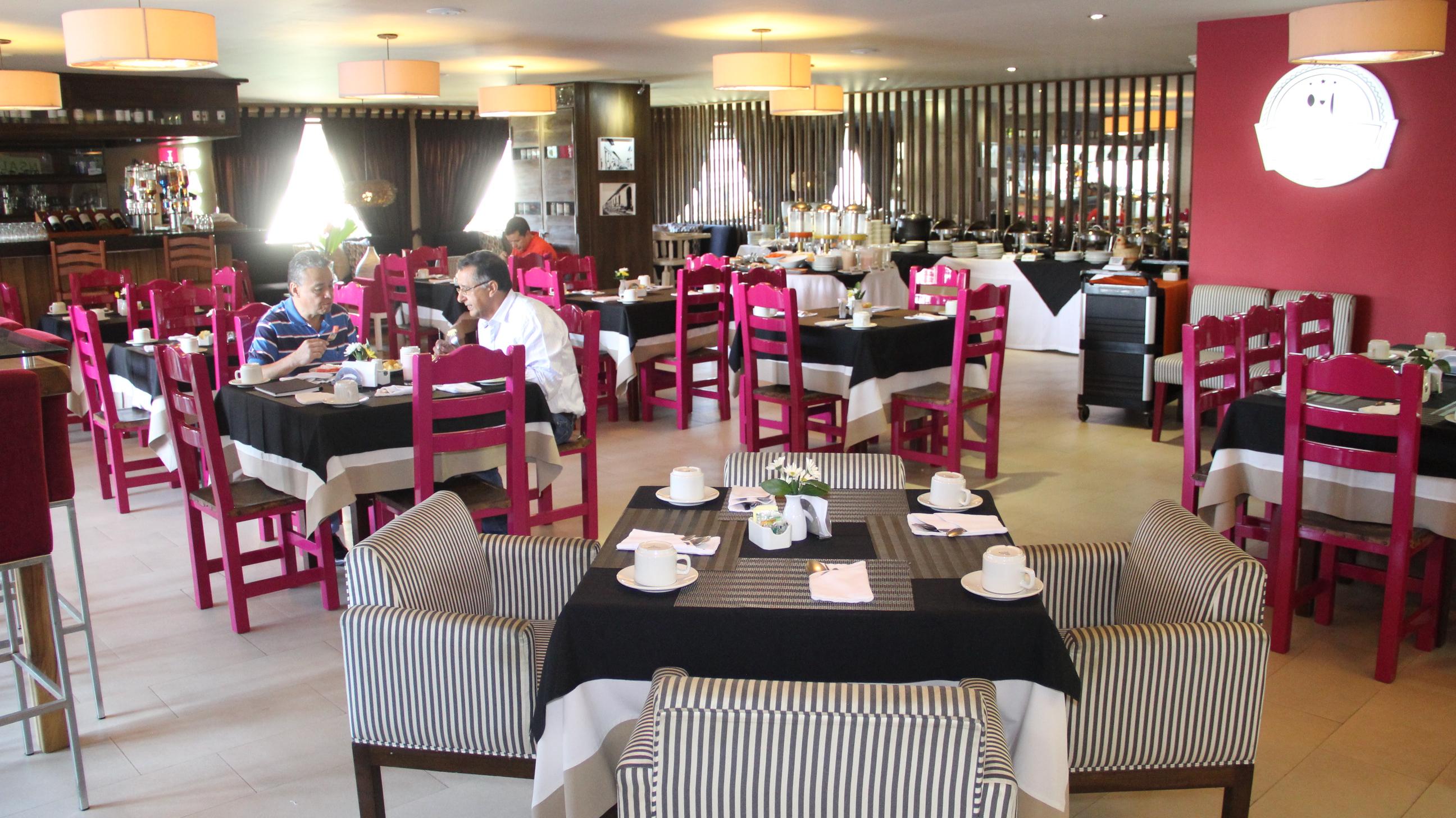 Hotel Ciudad Bonita بوكارامانغا المظهر الخارجي الصورة